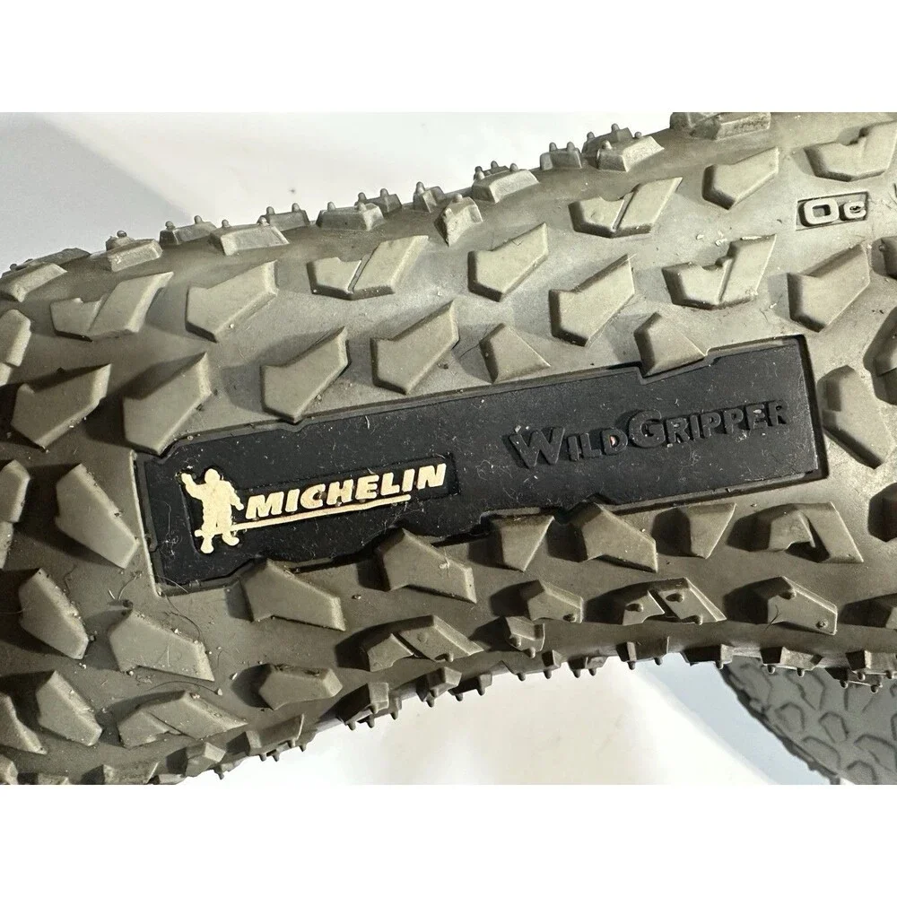 Under Armour Boots Fat Tire Govie Grey Black Michelin 1299193-100 Men’s Size 9